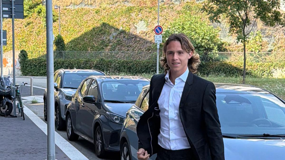 VIDEO MN - Comotto arrivato a Casa Milan: oggi la firma sul rinnovo