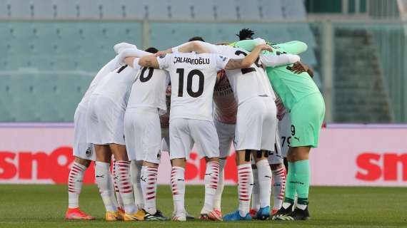 Tuttosport - Tutti uniti e compatti verso l'Atalanta. Milan in campo con la maglia bianca delle finali