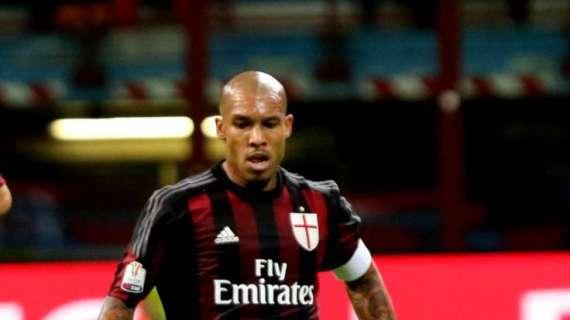VIDEO - De Jong: "Mercato di Inter e Milan alla pari, per il derby tifo..."