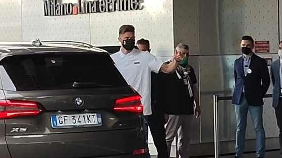 Giroud, oggi visite e firma. Poi tornerà in vacanza fino al 26 luglio