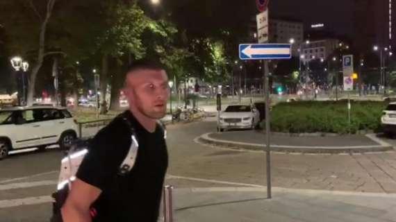 VIDEO MN - Rebic, le prime parole: "Contento di esser qui. Forza Milan"