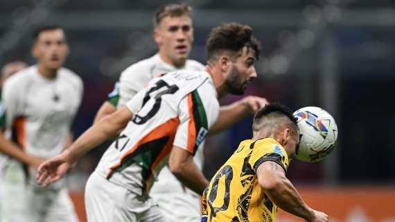 Serie A, l'Inter la spunta col Venezia grazie al VAR al 97'