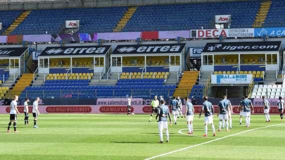 Il Secolo XIX: "L'Uefa non si arrende: campionati in estate"