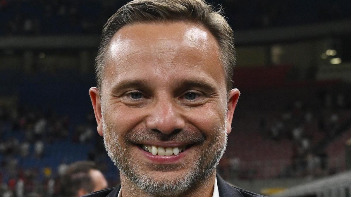 Furlani: "Il futuro del Milan nasce nella fiducia nei giovani. Questa maglia richiede carattere, disciplina e amore vero per questi colori"