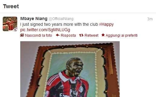 Niang su Twitter: "Ho appena firmato per altri due anni"