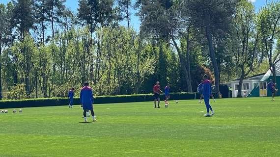 VIDEO MN - Ibra a Milanello: colloquio con Pioli prima della rifinitura