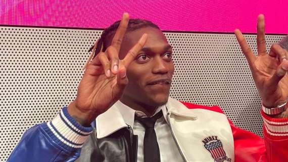 Leao si dà i voti: "Mi do 8.5 come scrittore, calciatore e cantante"