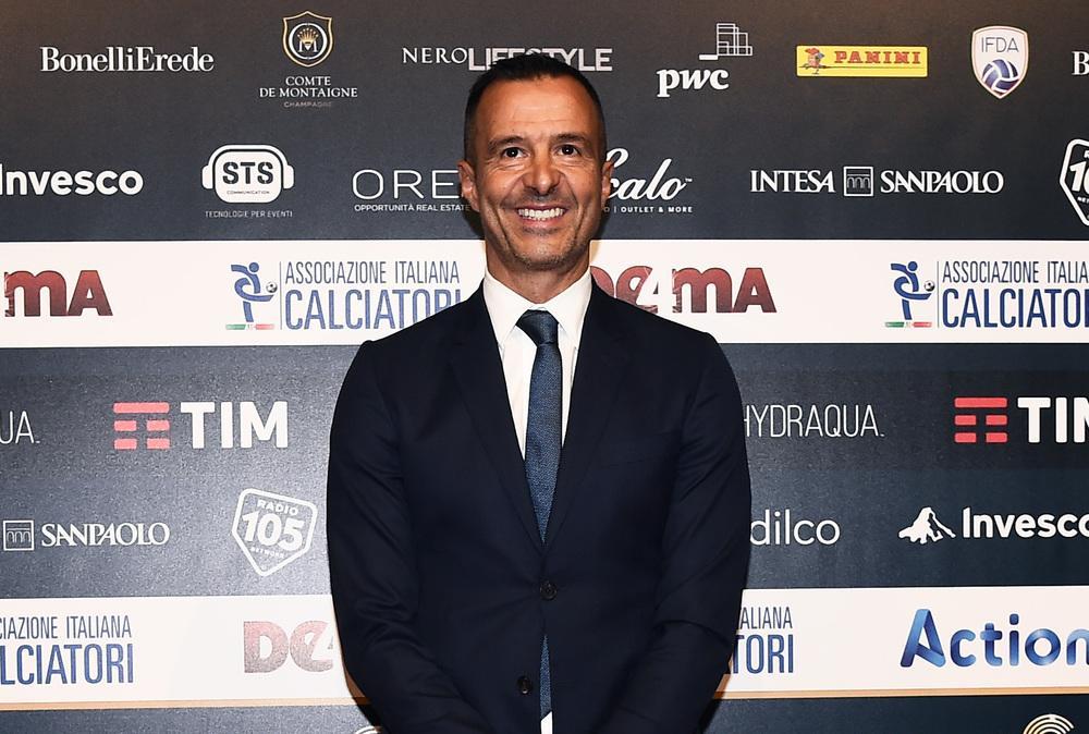 Libero sul Milan: "Jorge Mendes potrebbe approfittare dell’assenza di un dirigente di rilievo per indirizzare gli affari verso i suoi assistiti"