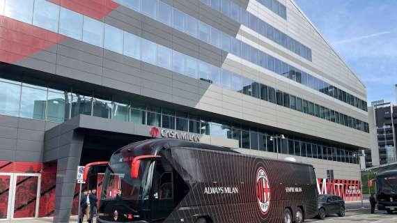 MN - Il Milan è partito in pullman per Verona: c'è Florenzi, out Maldini e Lazetic