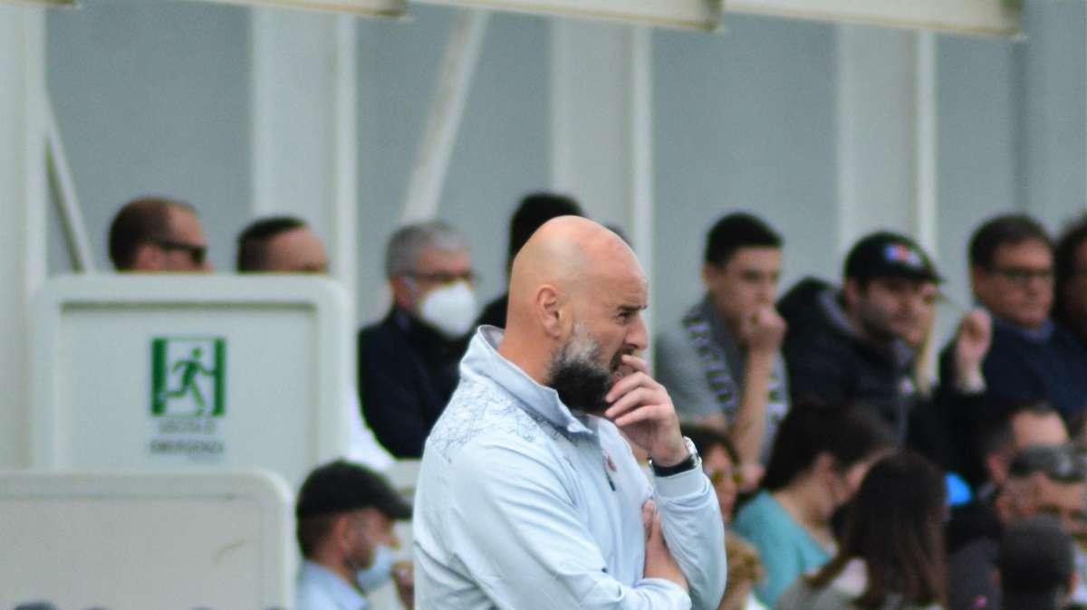 Pescara, fumata grigia con Stellone. Spunta Calori