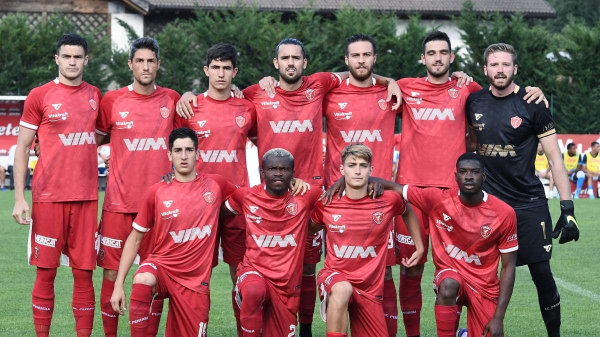 Panchine roventi in Serie C: a Perugia rischiano tecnico e ds, il Livorno...