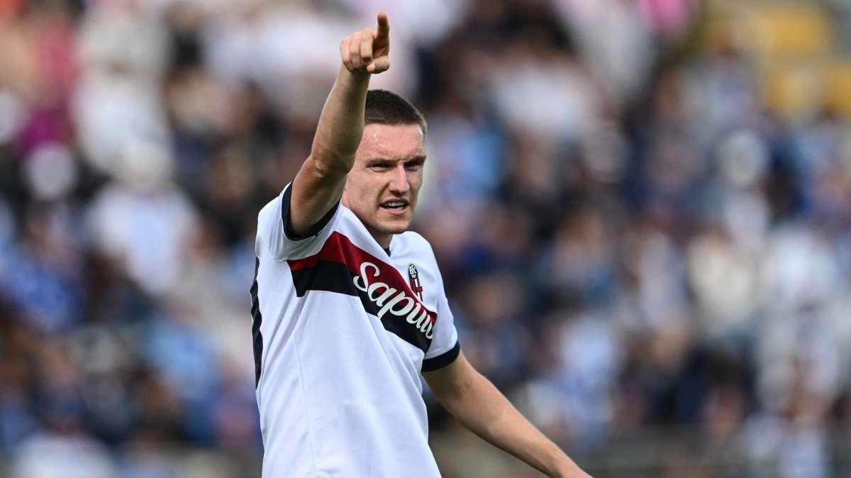 UFFICIALE: Bologna, rinnovo per Aebischer