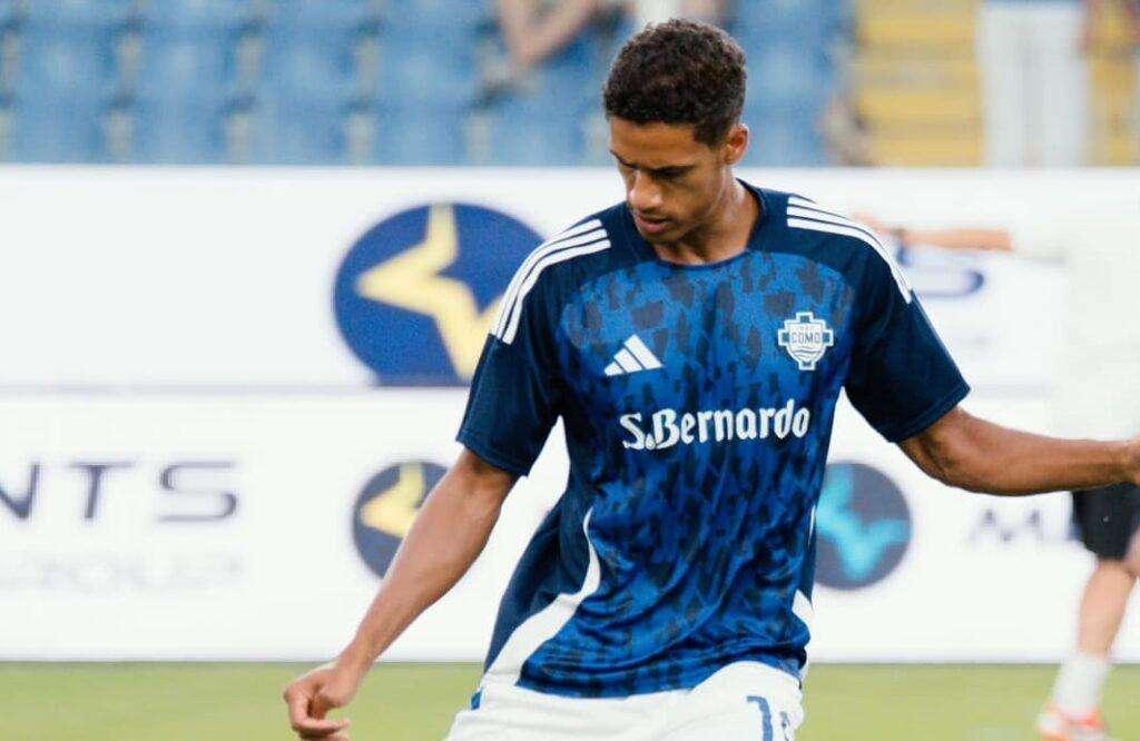 Varane ha deciso: lascia il Como e si ritira. I dettagli