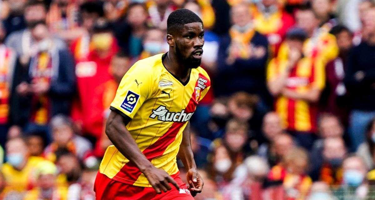 Napoli, sprint per la difesa. Avviati i contatti per Danso