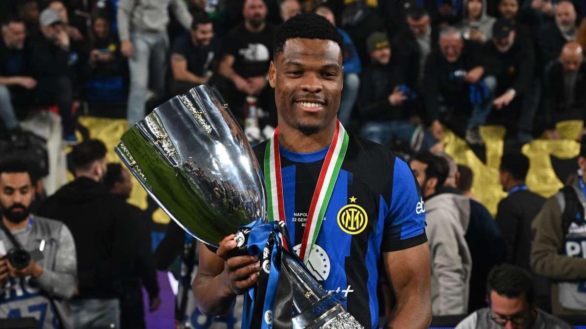 Aston Villa, occhi su Denzel Dumfries