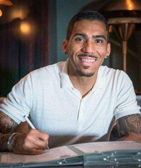 Ex Serie A: Allan all'Al-Wahda. La foto della firma