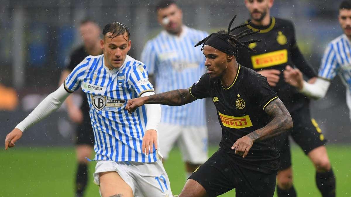 Il Benfica insiste per Lazaro: sondaggi anche dalla Bundes