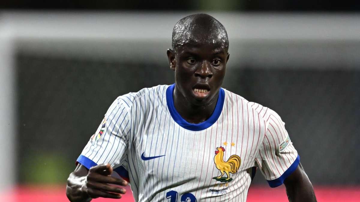 Fenerbahçe, saltato Kanté. Ora si lavora per l'estate