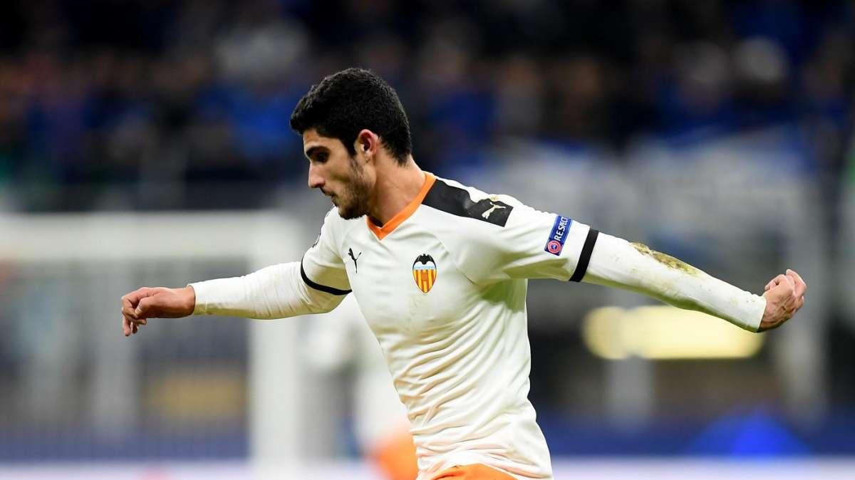 La Fiorentina mette nel mirino Gonçalo Guedes: è lui l'obiettivo sulle fasce