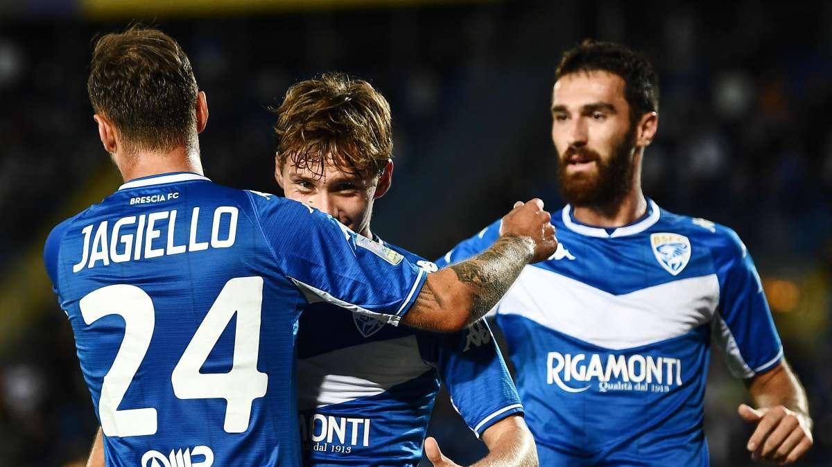 Brescia, ennesimo ko e rivolta dei tifosi. Durissima contestazione contro Cellino