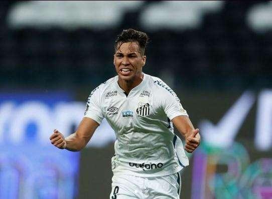 Juventus, sorpasso su Kaio Jorge: gli ultimi aggiornamenti