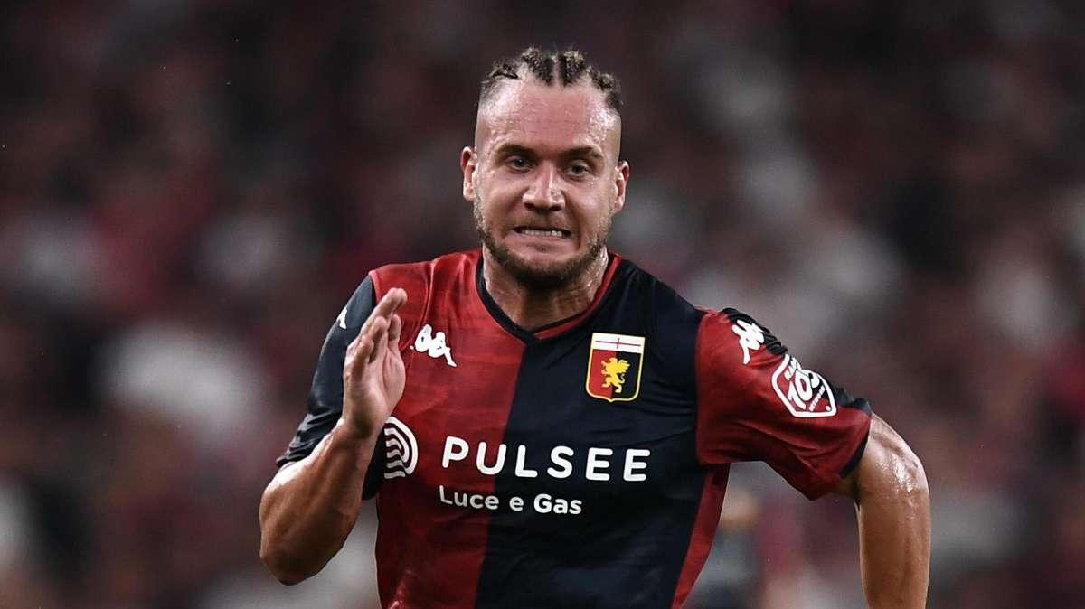 ESCLUSIVA - Genoa, cambio d'agente per Puscas