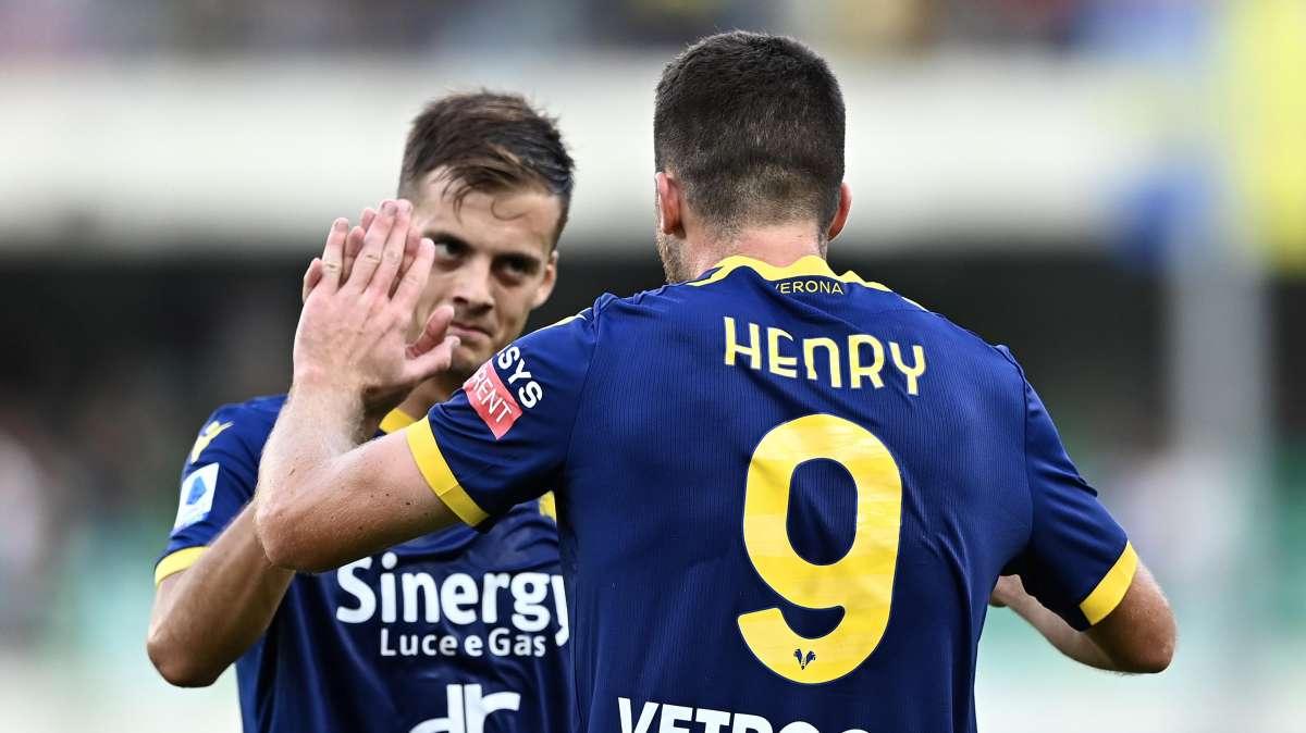 Verona, tegola-Henry. Brutto infortunio per il francese, si teme un lungo stop
