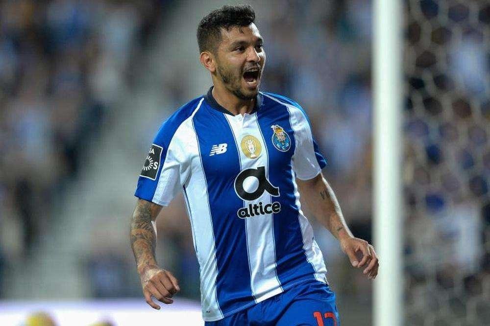 Siviglia, in arrivo il Tecatito Corona