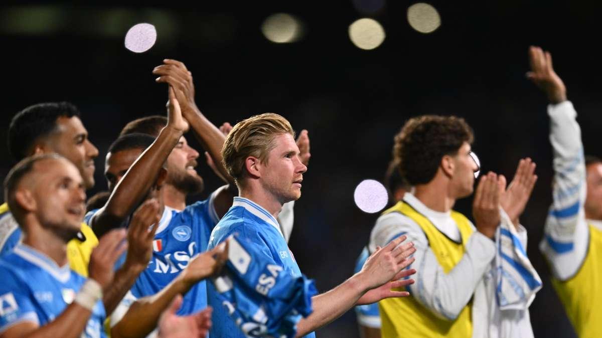 Il Napoli guarda al City: richiesta d'informazioni per un centrocampista