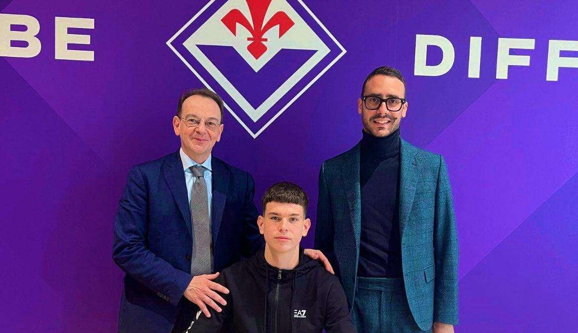 Fiorentina, primo contratto da professionista per Varesis
