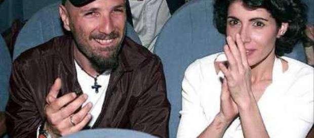 A 16 anni dalla sua scomparsa, Giorgia ricorda Alex Baroni 