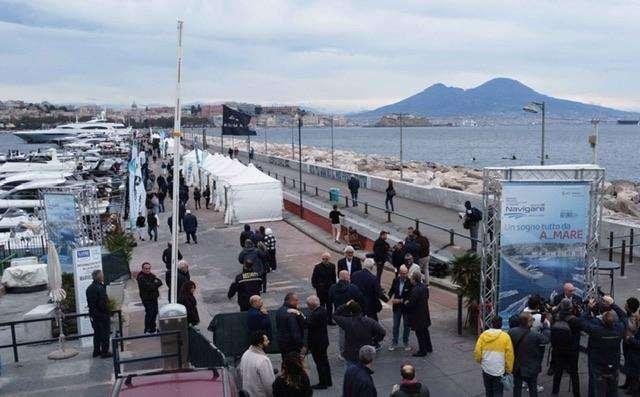 Apre il 36° Navigare, il Salone Nautico Internazionale di Napoli al molo Luise,  ma il problema resta l’assenza degli ormeggi
