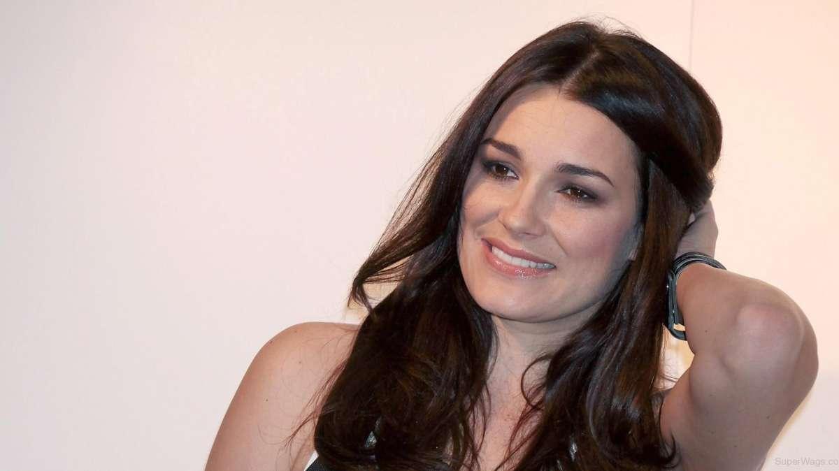 Alena Seredova confessa: "Per i miei figli non è bello vedere nel letto una donna che non è la mamma"