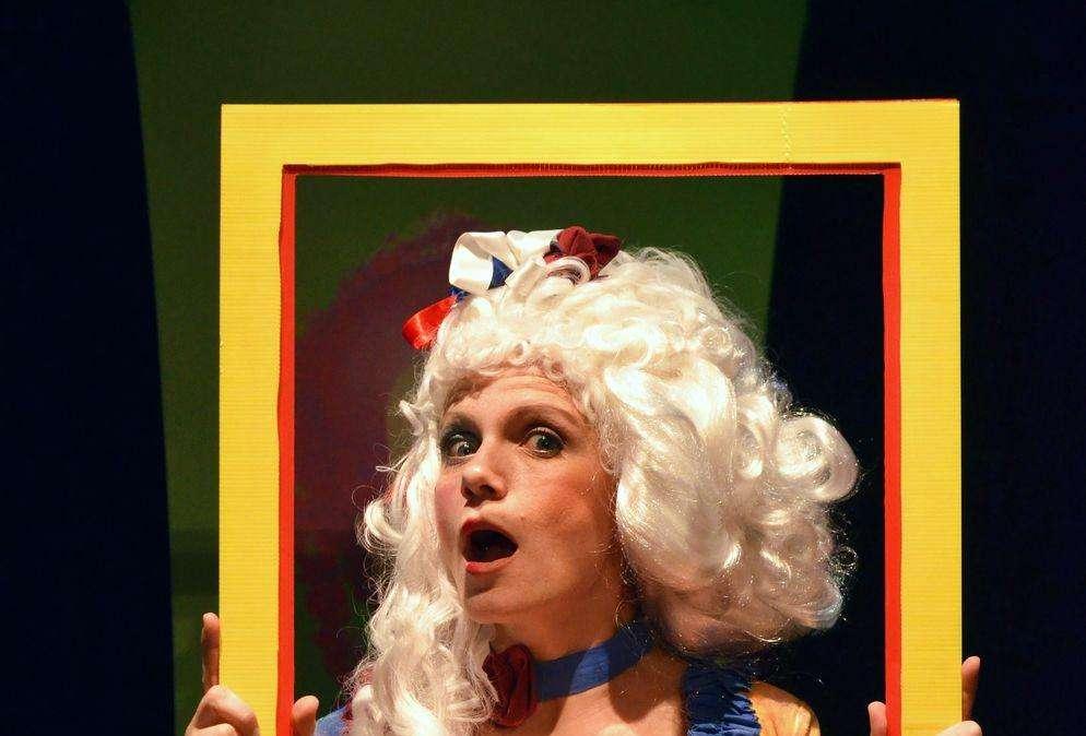 TEATRO:”PRESENTAZIONE DELLA NUOVA STAGIONE TEATRALE 2025/2026  DEL TEATRO TRAM DI NAPOLI  DIRETTO DA MIRKO DI MARTINO“