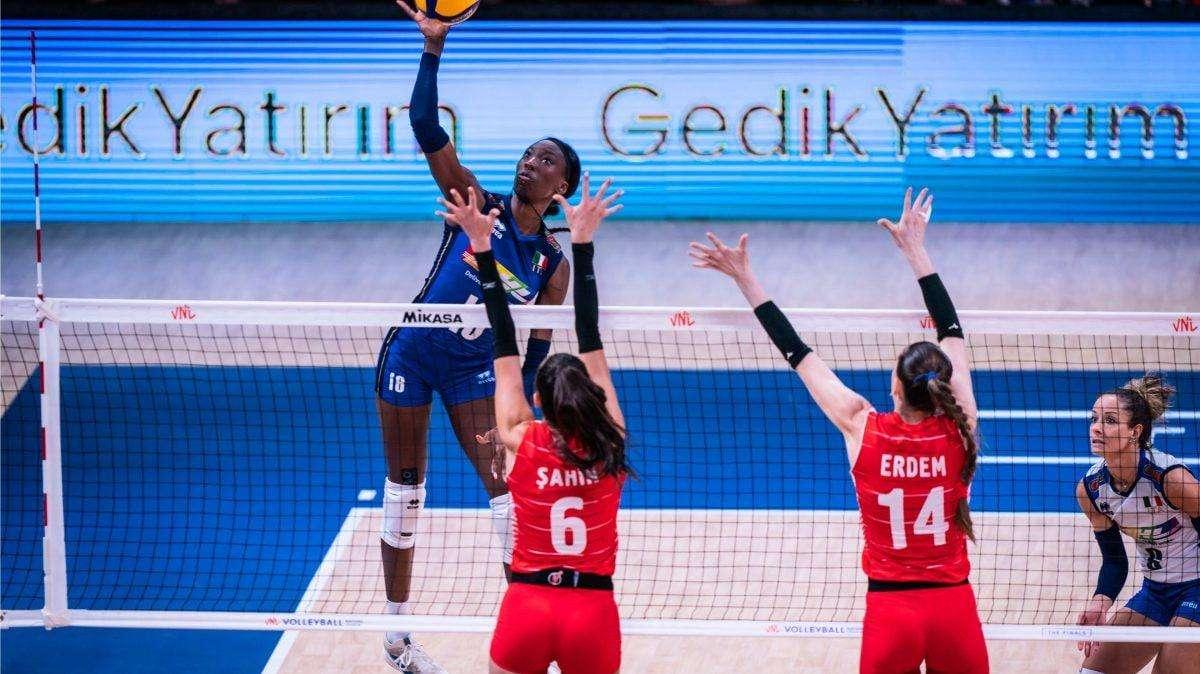 Nations League, l’Italia si impone 3-0 sulla Turchia ed è finale con il Brasile