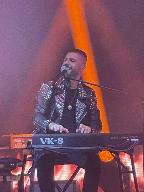 Musica: “Al Teatro Troisi quattro date sold out per il cantante Gianni Fiorellino”.
