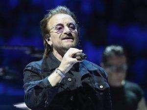 Bono Vox perde la voce, U2 interrompono concerto a Berlino