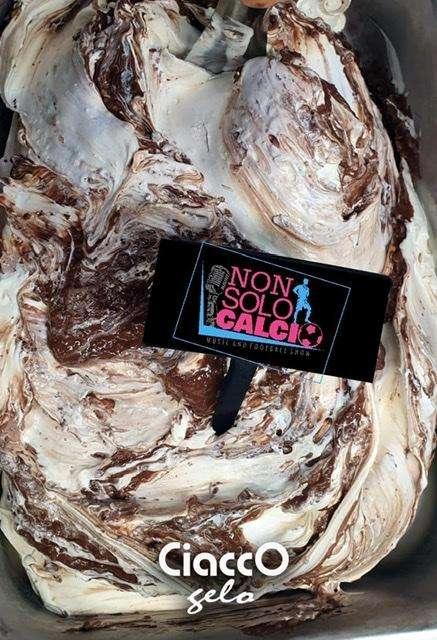 “Nasce nella gelateria Ciacco Gelo il gusto Non Solo Calcio dedicato alla popolare trasmissione”.