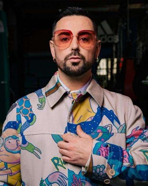 DOMANI SERA AL CINEMA TEATRO CIMAROSA DI AVERSA IVAN GRANATINO PROIETTA IN ANTEPRIMA LA REGISTRAZIONE DEL SUO CONCERTO ALLA CASA DELLA MUSICA DEL 2018!