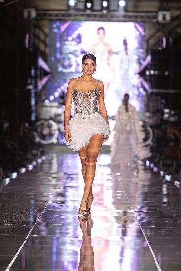 Moda “ Salvatore Pappacena incanta Napoli”.