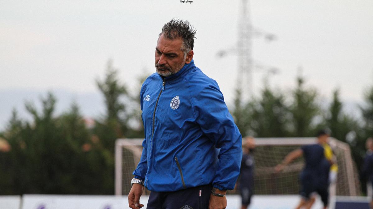 Sorpresa Sambiase al vertice, la gioia di mister Tony Lio dopo il Trapani: «Punti pesanti per il nostro obiettivo»