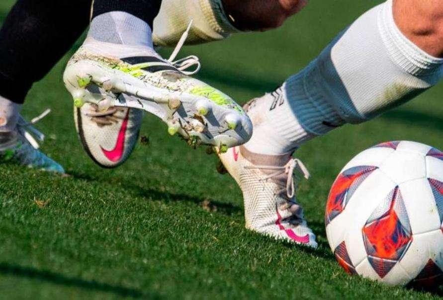 La partita termina in rissa e finisce in Ospedale