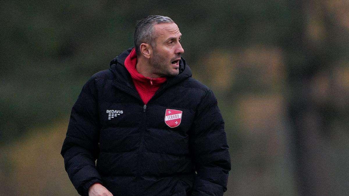 Teramo, dubbio Pomante: ancora un anno di contratto, ma il mister vuole la C
