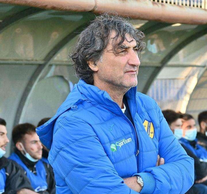 Pergolettese, mister De Paola: «I numeri sono spietati e la classifica si è accorciata...»