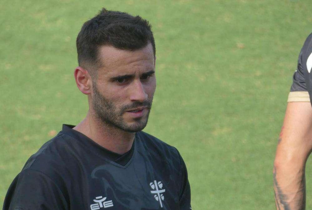 Bari, l'agente di Gaston Pereiro: «Pronto a dare il suo contributo, non è un problema fisico»