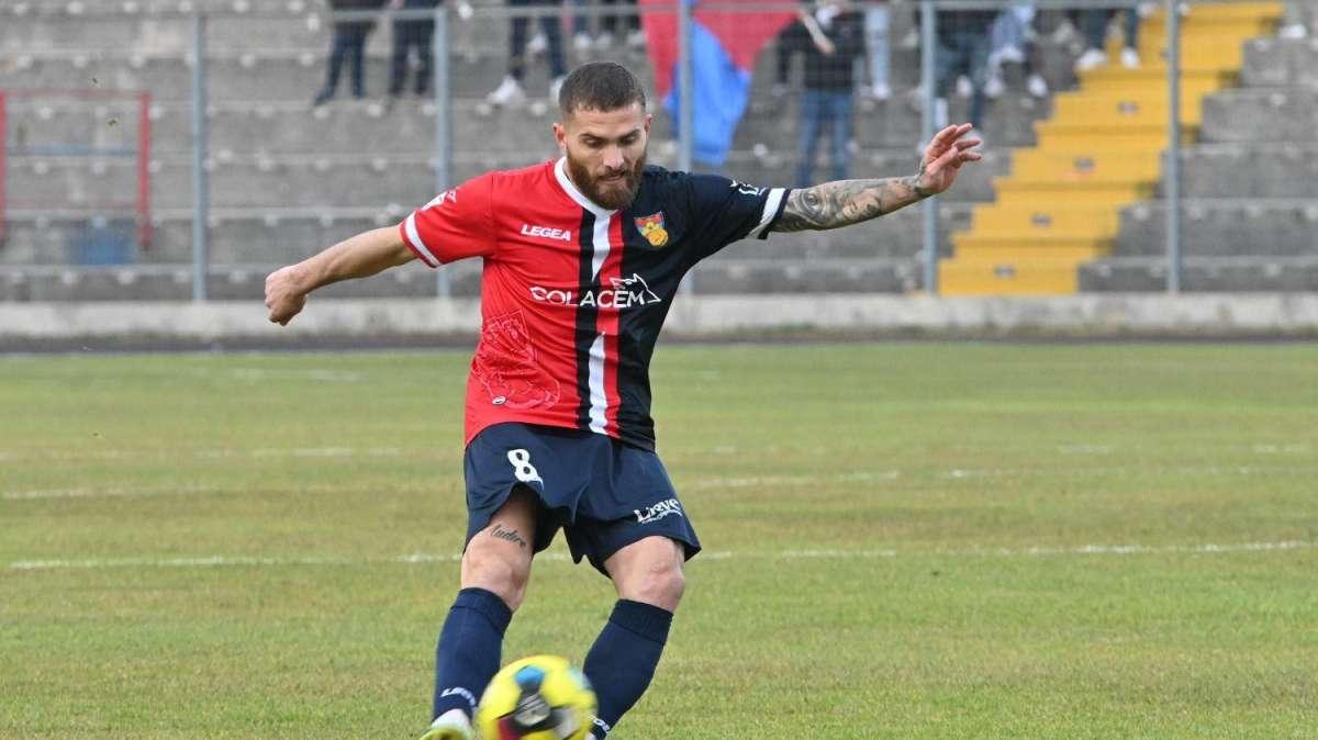 Svincolati - Occasione a centrocampo tra Serie C e D: esperto mediano con oltre 300 presenze in carriera