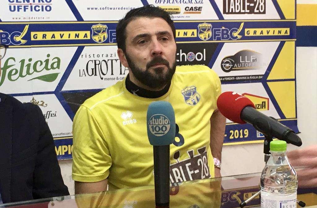 Gravina, mister Loseto: "Partiti per una salvezza tranquilla. Santoro lo capisco solo se..."