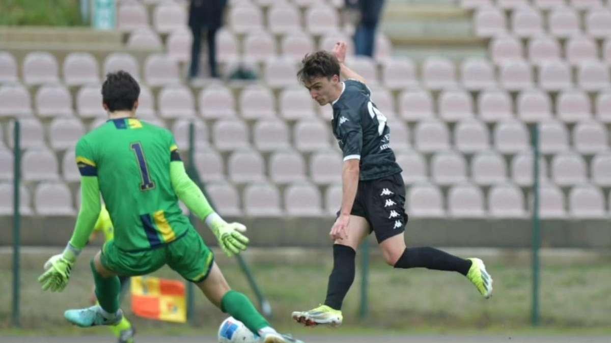 Serie D, il punto sul girone E: Grosseto, profumo di C. Il Tau crolla nel finale, il Seravezza ne approfitta
