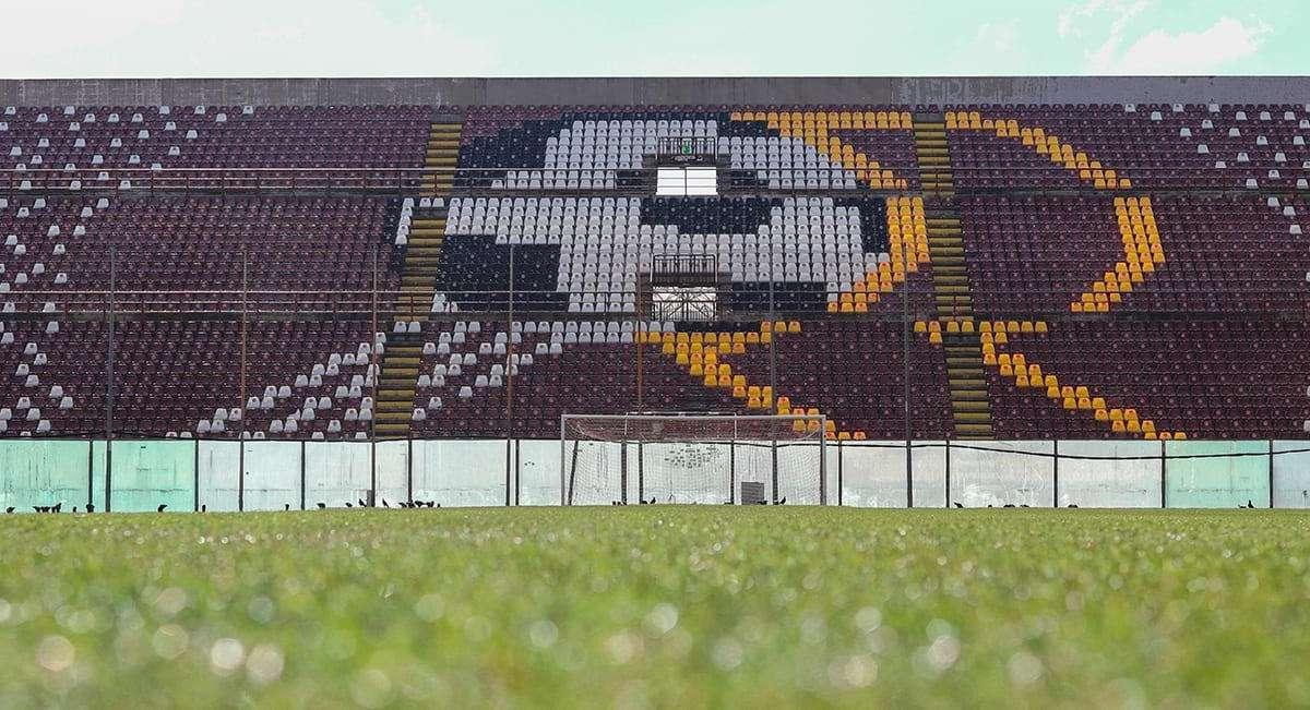 La Reggina potrebbe chiudere con 11 vittorie di fila e restare in D