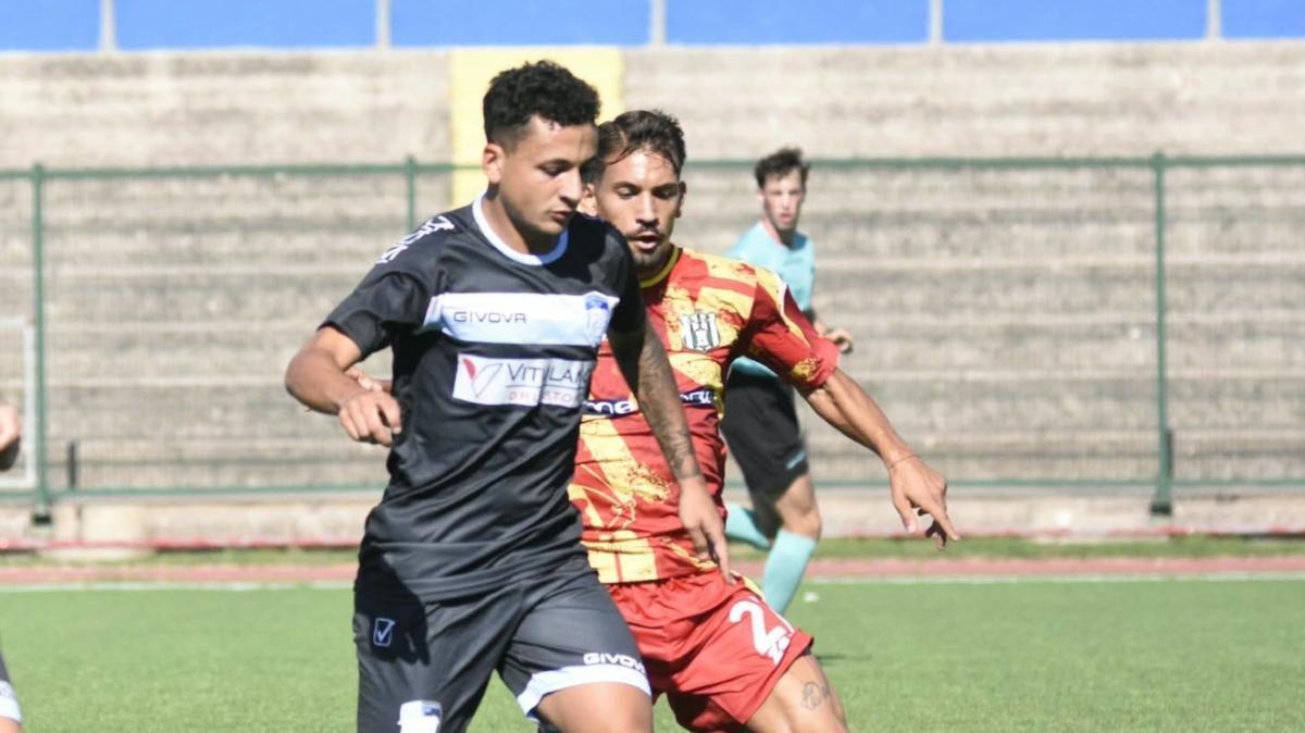 Il Manfredonia espugna il "Mazzella": Desiato piega il Real Forio nel finale